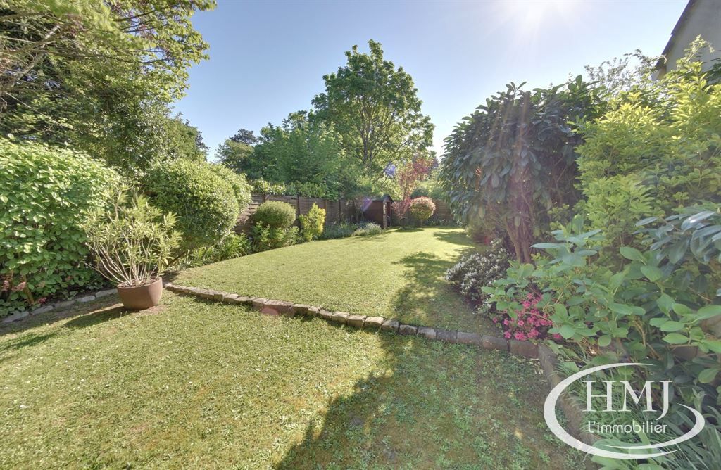 maison 7 pièces en vente sur COURCOURONNES (91080) Vente Maison Courcouronnes 91080 130 m²