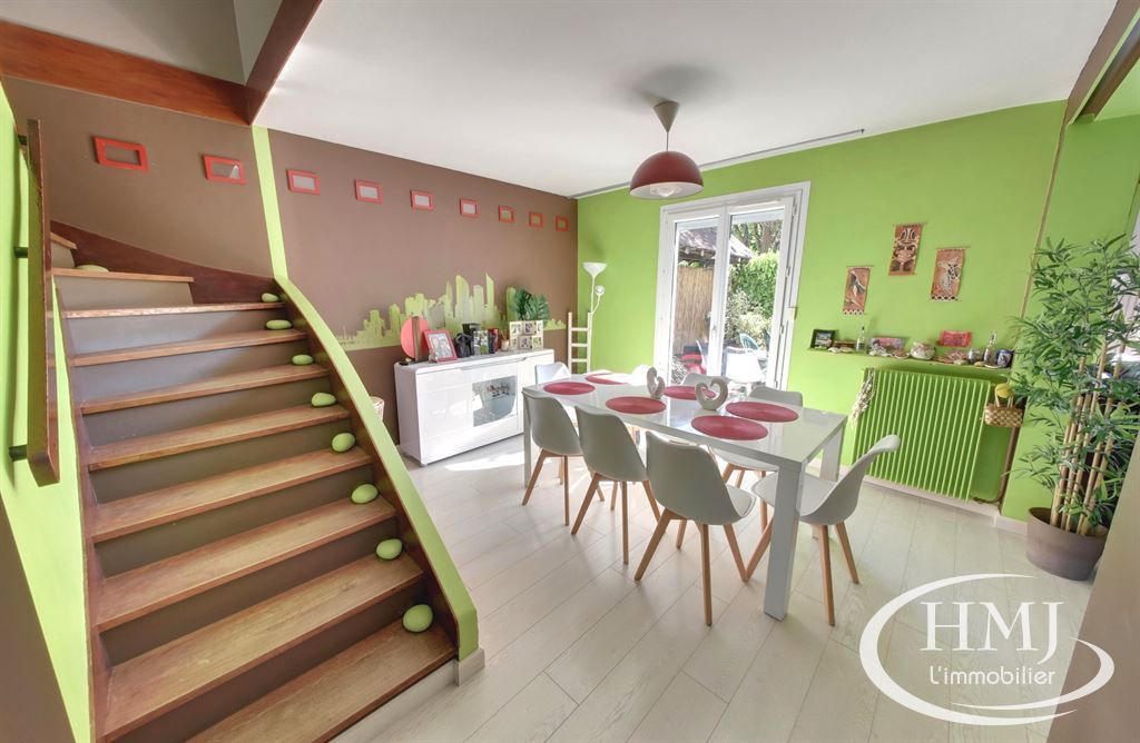 maison 7 pièces en vente sur COURCOURONNES (91080) Vente Maison Courcouronnes 91080 130 m²