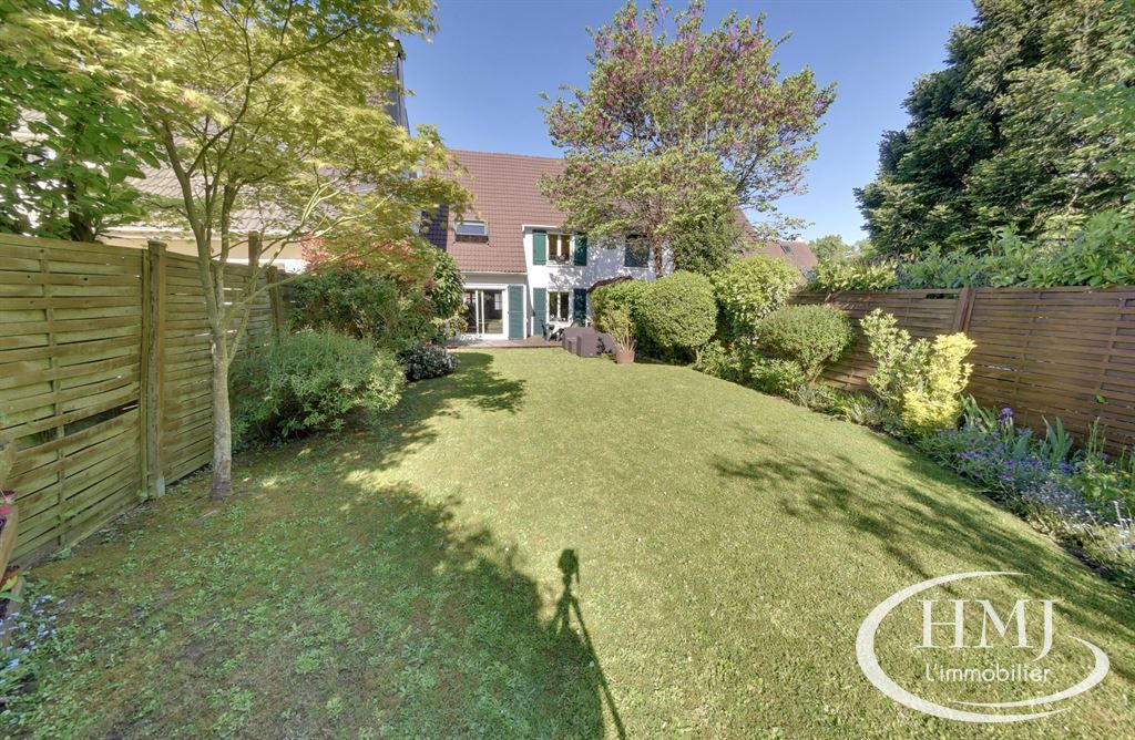 maison 7 pièces en vente sur COURCOURONNES (91080) Vente Maison Courcouronnes 91080 130 m²