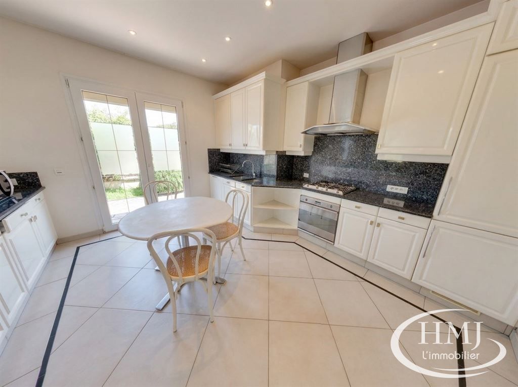 Vente Maison Courcouronnes 91080 212&nbsp;m²